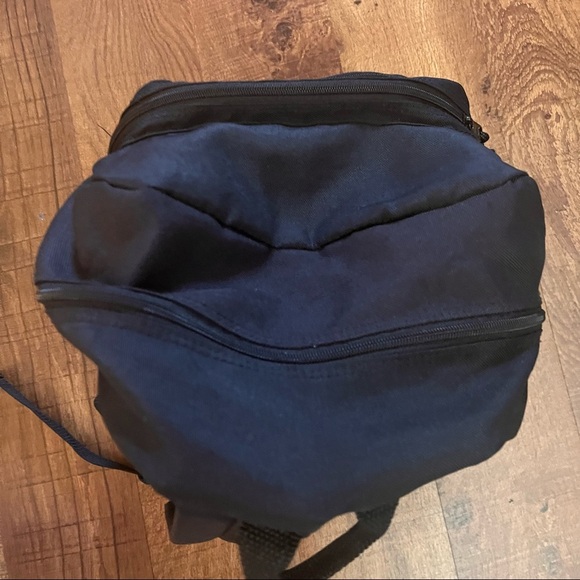 Adidas black full size backpack black nylon faux leather pockets zipper - Picture 6 of 9